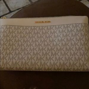 Makeup mk bag